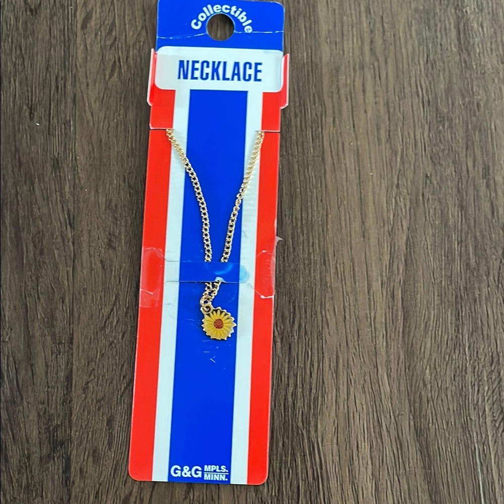 Collectible Necklace G&G MPLS.Unisex NWT